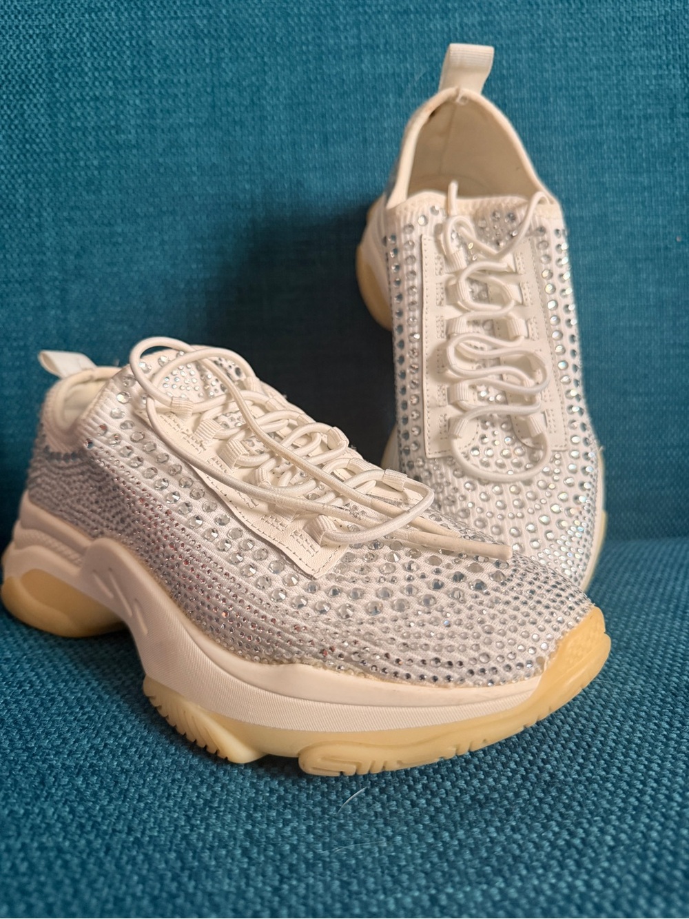 Steve Madden Cream and White Crystal-Studded Sneakers (Women Size 8)